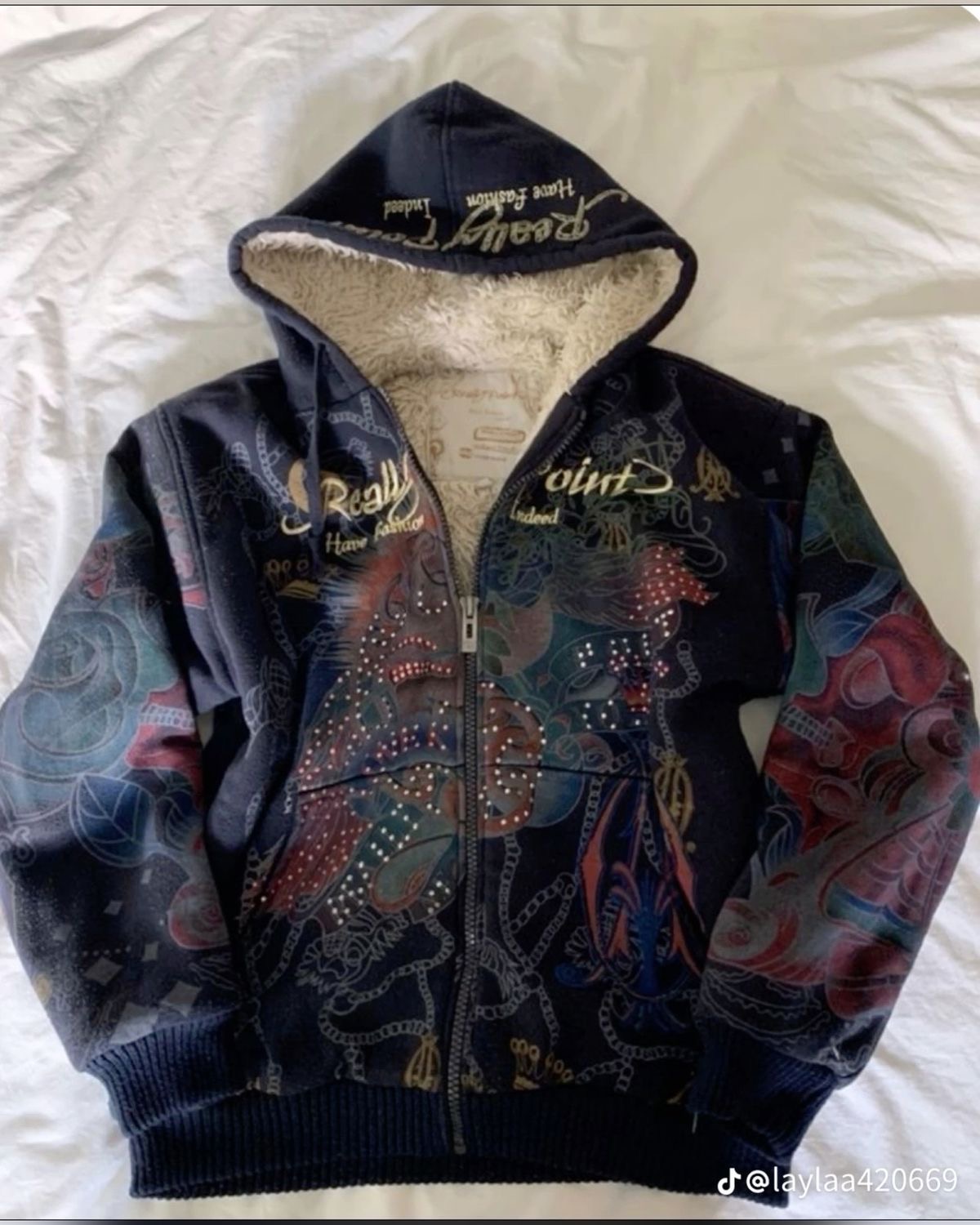 Sweatshirt 4